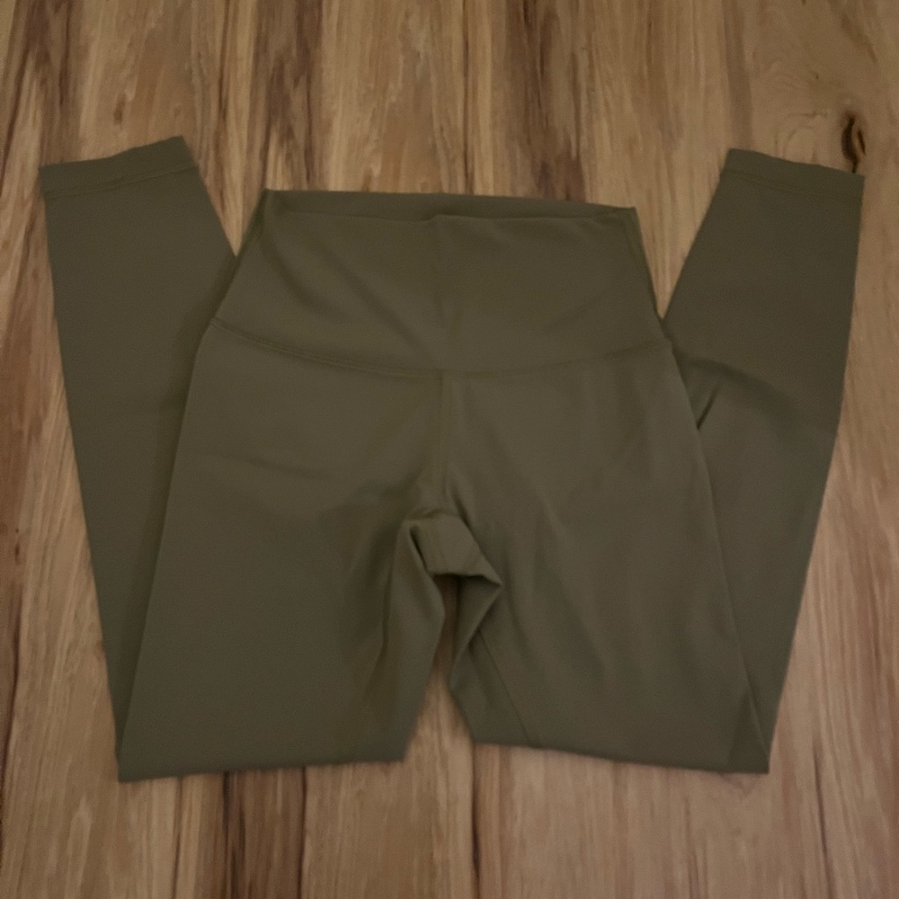 Wunder Under Lululemon leggings